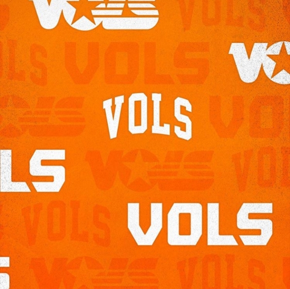 Meet your Posher, Melissa - Picture 2 of 2